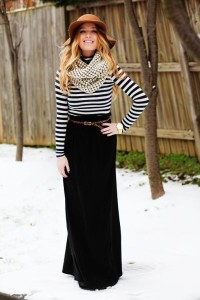 maxi-skirt-winter-stripes-scarf
